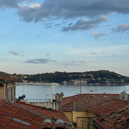 The Seaside Serenity - Calm & Charming Bay View Flat - Heart Of Apartment *