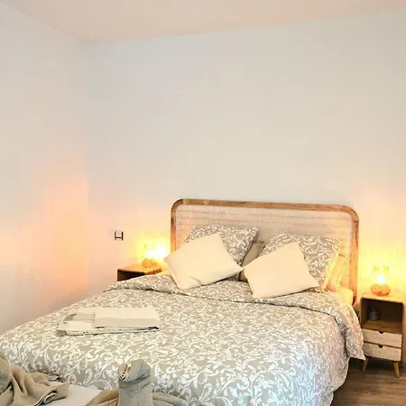 Apartment The Seaside Serenity - Calm & Charming Bay View Flat - Heart Of *
