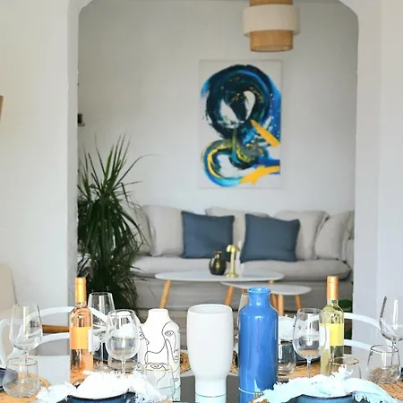 The Seaside Serenity - Calm & Charming Bay View Flat - Heart Of